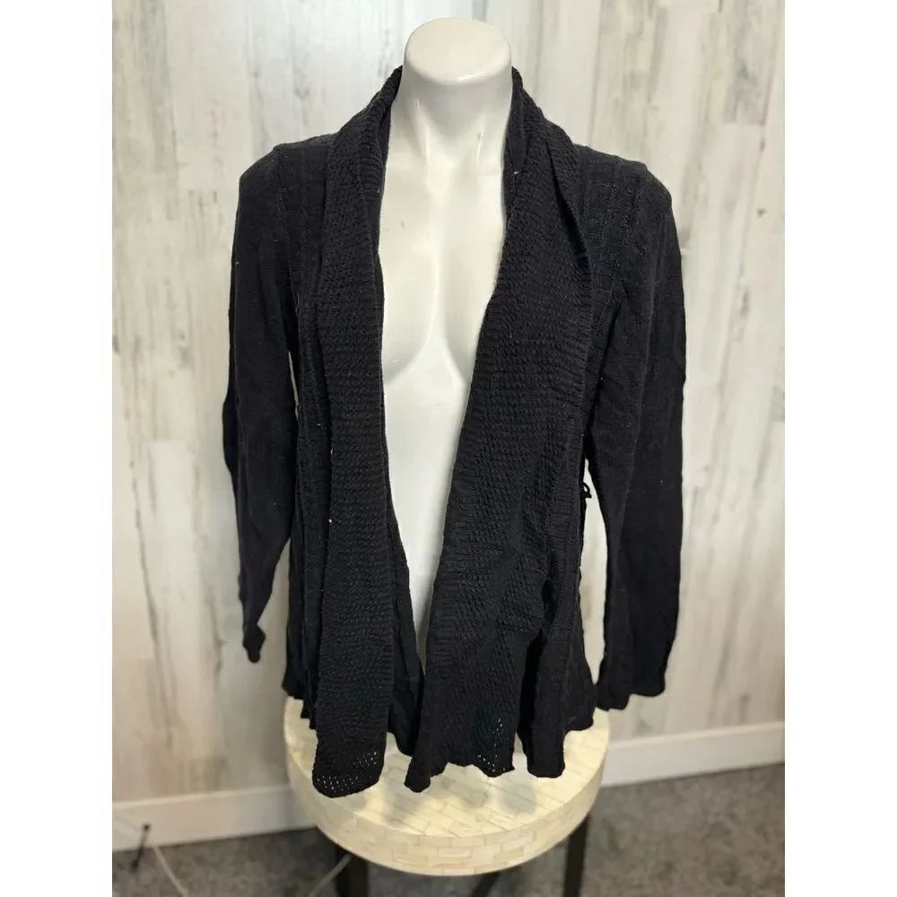 Black cardigan 